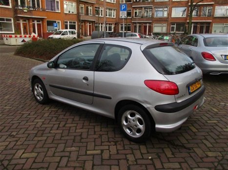 Peugeot 206 - 1.6 XS 1 jaar apk - 1