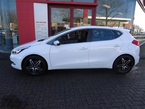 Kia Cee'd - 1.6i Business Pack Navi Lmv - 1