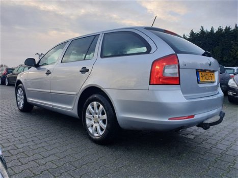 Skoda Octavia Combi - 1.6 TDI Greentech Active *AIRCO+RADIO-CD+TREKHAAK - 1