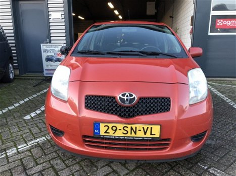 Toyota Yaris - 1.3 VVTi Sol 5-deurs airco lm-velgen electrische ramen+spiegels trekhaak dealeronderh - 1