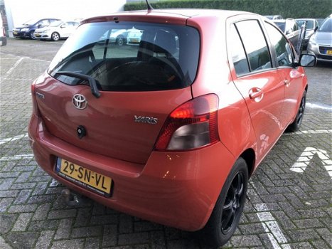 Toyota Yaris - 1.3 VVTi Sol 5-deurs airco lm-velgen electrische ramen+spiegels trekhaak dealeronderh - 1