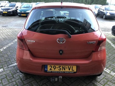 Toyota Yaris - 1.3 VVTi Sol 5-deurs airco lm-velgen electrische ramen+spiegels trekhaak dealeronderh - 1