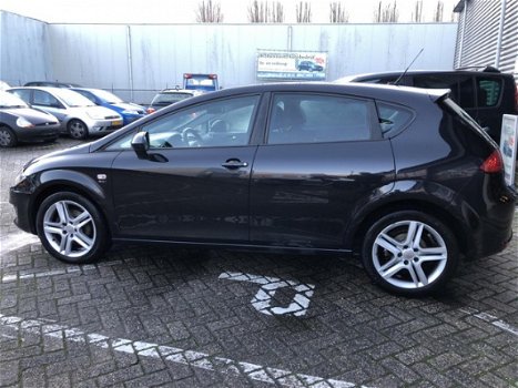 Seat Leon - 1.8 TFSI Businessline High Xenon Leer navigatie climate controle cruise controle lm-velg - 1