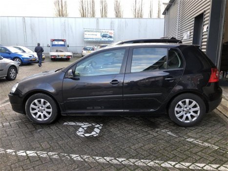 Volkswagen Golf - 2.0 TDI GT Sport 5-deurs airco electrische ramen+spiegels lm-velgen dealeronderhou - 1