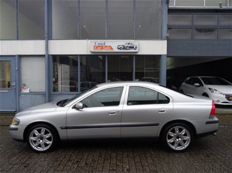 Volvo S60 - 2.4 Edition - 1