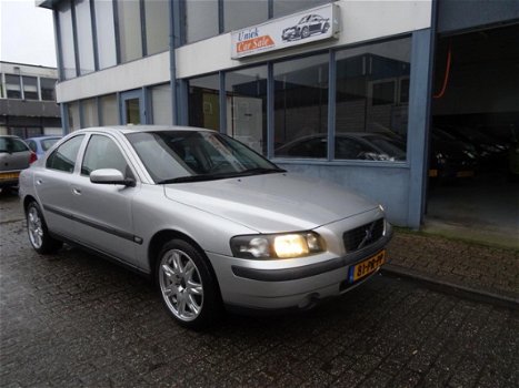 Volvo S60 - 2.4 Edition - 1