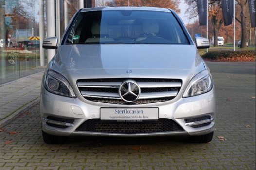 Mercedes-Benz B-klasse - 180 | Automaat | Stoelverwarming | Cruise-control | Navigatie | Trekhaak | - 1