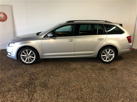 Skoda Octavia Combi - 1.6 TDI Greenline Businessline Clima, Navi, PDC, Trekhaak - 1