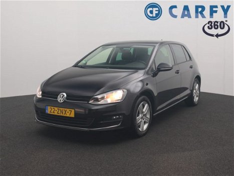 Volkswagen Golf - 1.2 TSI 105pk Highline trekhaak, navigatie, stoelverwarming, dealer onderhouden - 1