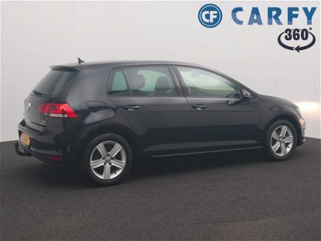 Volkswagen Golf - 1.2 TSI 105pk Highline trekhaak, navigatie, stoelverwarming, dealer onderhouden - 1