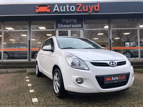 Hyundai i20 - 1.4i i-Motion Automaat/Airco/LM velgen - 1