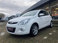 Hyundai i20 - 1.4i i-Motion Automaat/Airco/LM velgen