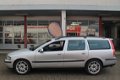 Volvo V70 - 2.4 T 200PK Comfort Line Automaat/ Youngtimer - 1 - Thumbnail