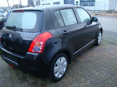 Suzuki Swift - 1.3 Comfort - 1