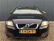 Volvo V50 - 2.0 D4 177 PK Momentum Automaat / Bluetooth / Cruise Control / Climate Control / Trekhaa - 1 - Thumbnail