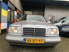 Mercedes-Benz 200-serie - 200 (W124)