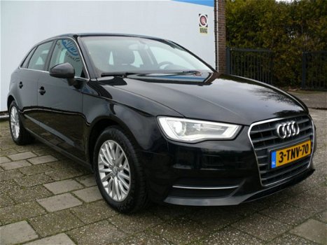 Audi A3 Sportback - 1.4 TFSI 141 pk CoD Ambiente Pro Line plus Half bruin lederen bekleding, Bi-xeno - 1