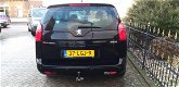 Peugeot 5008 - 1.6 VTi Nieuwe Motor Zwart Clima Navi Cruise Panoramadak - 1 - Thumbnail