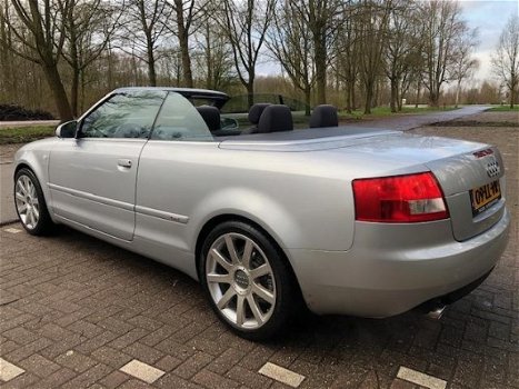 Audi A4 Cabriolet - 2.4 V6 S-LINE 2003/NL AUTO/NAP/XENON/18