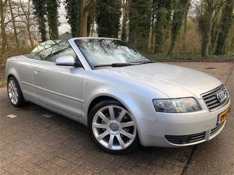 Audi A4 Cabriolet - 2.4 V6 S-LINE 2003/NL AUTO/NAP/XENON/18