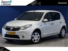 Dacia Sandero - 1.2 Lauréate | 4 nieuwe All-Season banden | Trekhaak | Airco | Elektr. Ramen |