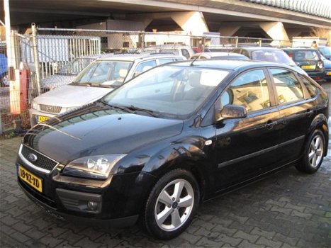 Ford Focus - 1.6-16V Futura 5drs airco elek pak nap apk - 1