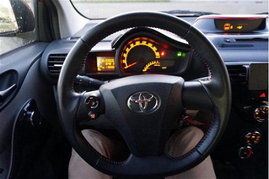 Toyota iQ - 1.0 VVTi Comfort Cruise Control, Lichtmetaal - 1