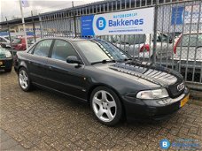 Audi A4 - 1.6 Advance