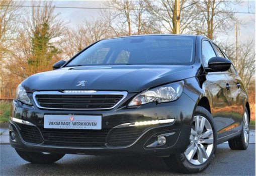 Peugeot 308 SW - 1.2 PureTech Style 131pk | Panorama | Navi - 1