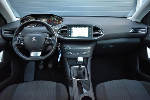 Peugeot 308 SW - 1.2 PureTech Style 131pk | Panorama | Navi - 1