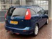 Mazda 5 - 5 2.0 Executive 7-Persoons / Airco / Parkeersensor/Trekhaak/16inch/Pdc Dealer onderhouden - 1 - Thumbnail