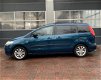 Mazda 5 - 5 2.0 Executive 7-Persoons / Airco / Parkeersensor/Trekhaak/16inch/Pdc Dealer onderhouden - 1 - Thumbnail