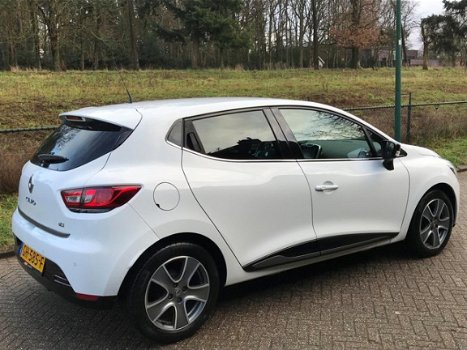 Renault Clio - 1.5 dCi ECO Night&Day NIEUWSTAAT/RIJDT SUPER - 1