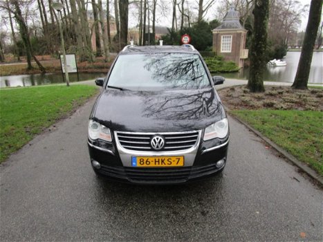 Volkswagen Touran - 1.4 TSI Highline CLIMA.NAVIGATIE.CRUISE CONTROL.CD WISSELAAR.TREKHAAK - 1