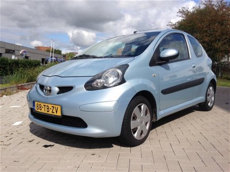 Toyota Aygo - 1.0-12V + 3drs 2006 Nieuwe APK - 1