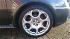 Alfa Romeo GT - 2.0 JTS Distinctive Blackline - 1 - Thumbnail