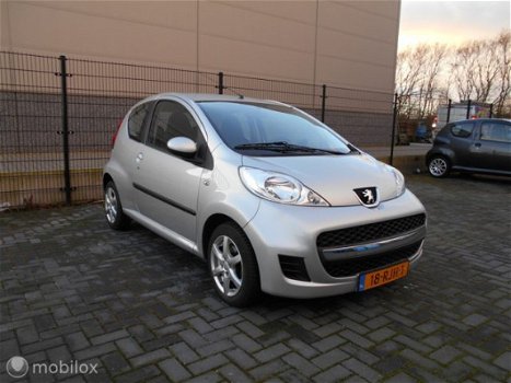 Peugeot 107 - 1.0-12V XS AUTOMAAT - 1