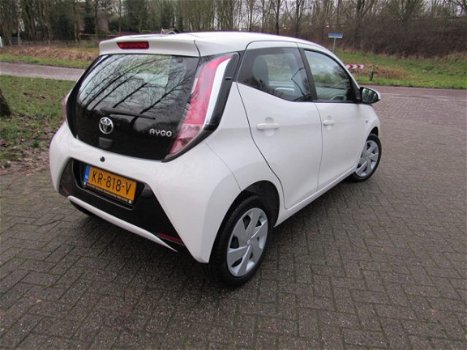 Toyota Aygo - 1.0 VVT-i x-play | Achteruit-rij camera - 1