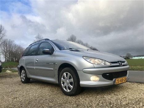 Peugeot 206 SW - 1.6-16V Quiksilver, BJ 2004, APK Feb 2021, NAP - 1