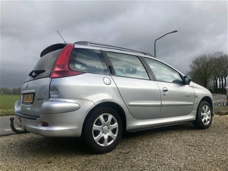 Peugeot 206 SW - 1.6-16V Quiksilver, BJ 2004, APK Feb 2021, NAP - 1