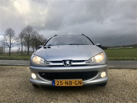 Peugeot 206 SW - 1.6-16V Quiksilver, BJ 2004, APK Feb 2021, NAP - 1