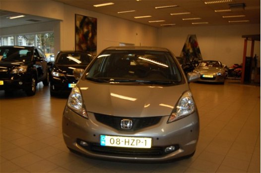 Honda Jazz - 1.4 Elegance STOELVERWARMING -PARKING SENSOREN VOOR/ACHTER/AIRCO - 1