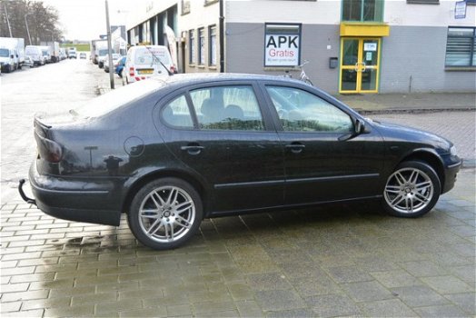 Seat Toledo - 1.6-16V Sport MET NIEUW DIST RIEM, AIRCO & APK - 1