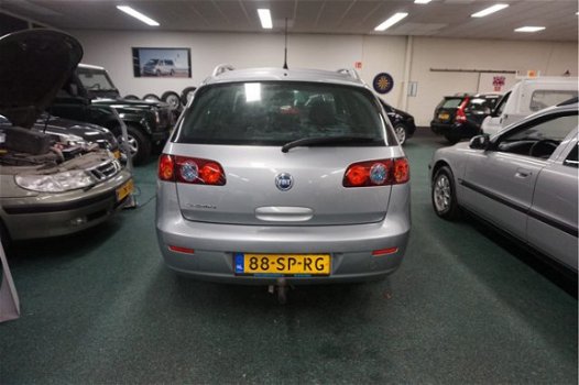 Fiat Croma - 2.2-16V Active , AIRCO, CRUISE CONTROLE, KEURIG ONDERHOUDEN, APK 15-11-2020 , TREKHAAK, - 1