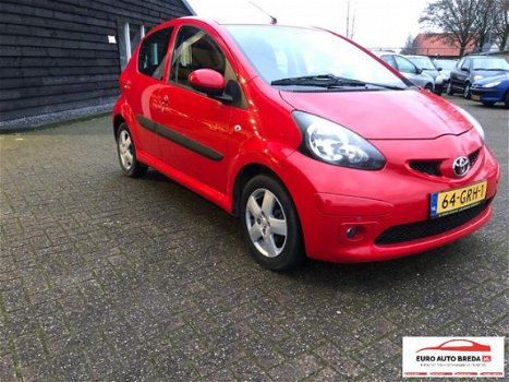 Toyota Aygo - 1.0 12v VVT-i Sport - 1