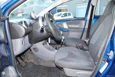 Peugeot 107 - 1.0-12V 5-Drs XS Airco Centr.Vergr. Elek, Ramen Toerenteller Radio/Cd/Aux 12V.-Aansl.