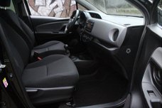 Toyota Yaris - 1.0 VVT-i Comfort (53.000 Km) 5 deurs