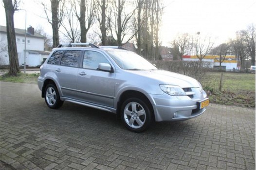 Mitsubishi Outlander Sport - 2.4 Invite Scott 4WD (113.000 Km) Automaat - 1