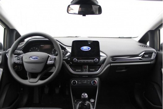 Ford Fiesta - 85pk 5D Trend Navigatie, LM-velgen en Cruise Control - 1