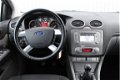 Ford Focus Wagon - 1.8 125PK Titanium Trekhaak, Navigatie, Spoiler - 1 - Thumbnail